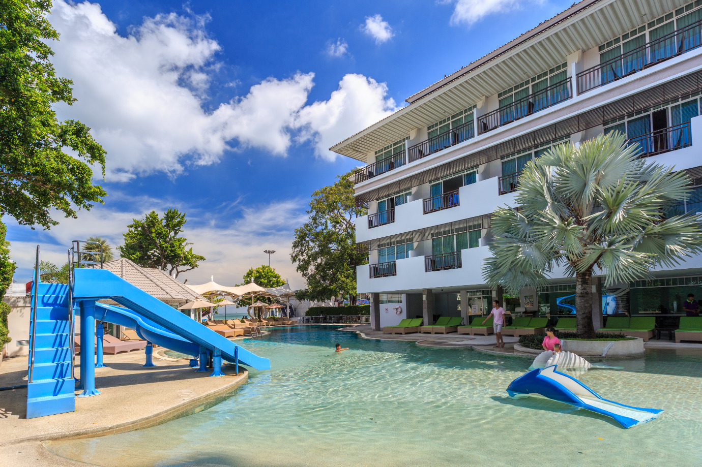 Pattaya Discovery Beach Hotel