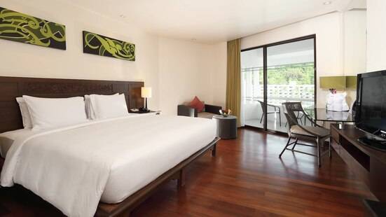 Le Meridien Phuket Beach Resort