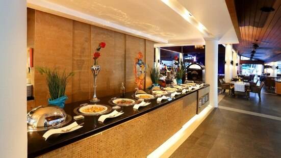 Le Meridien Phuket Beach Resort
