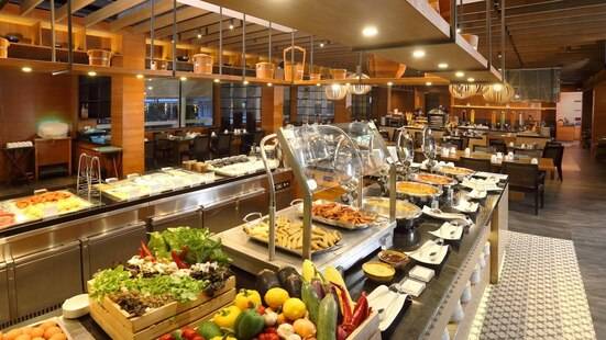 Le Meridien Phuket Beach Resort