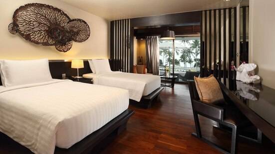 Le Meridien Phuket Beach Resort