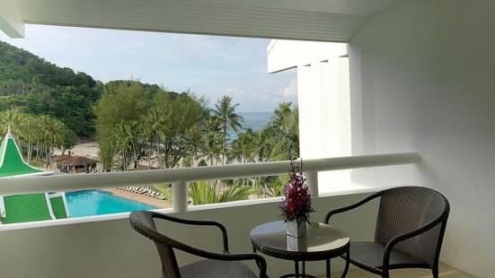Le Meridien Phuket Beach Resort