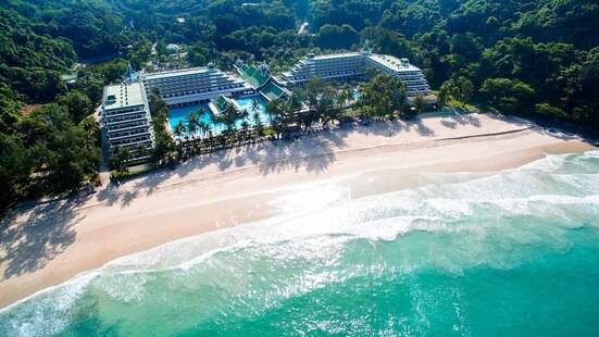 Le Meridien Phuket Beach Resort