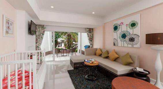 Thavorn Palm Beach Resort
