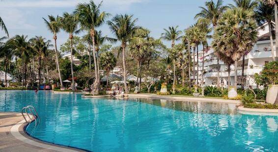 Thavorn Palm Beach Resort