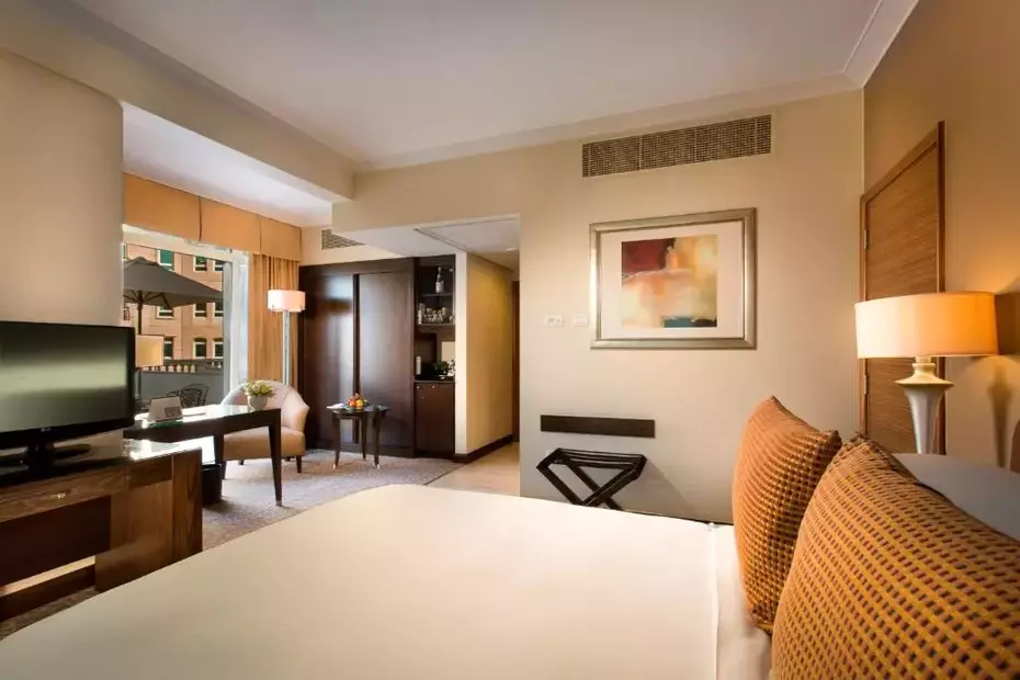 Swissotel Al Murooj Dubai