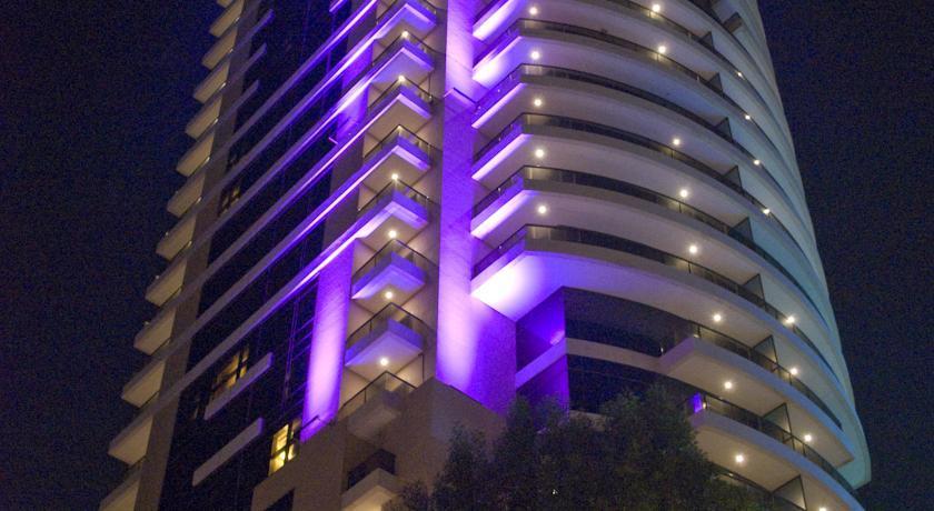 Majestic City Retreat Hotel