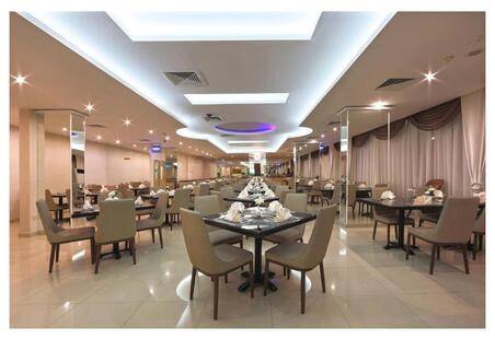 Nova Park Hotel
