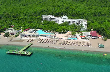Perre La Mer Hotel