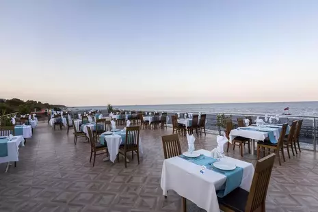 Perre La Mer Hotel