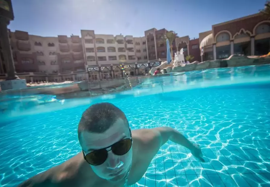 Sunny Days El Palacio Hotel