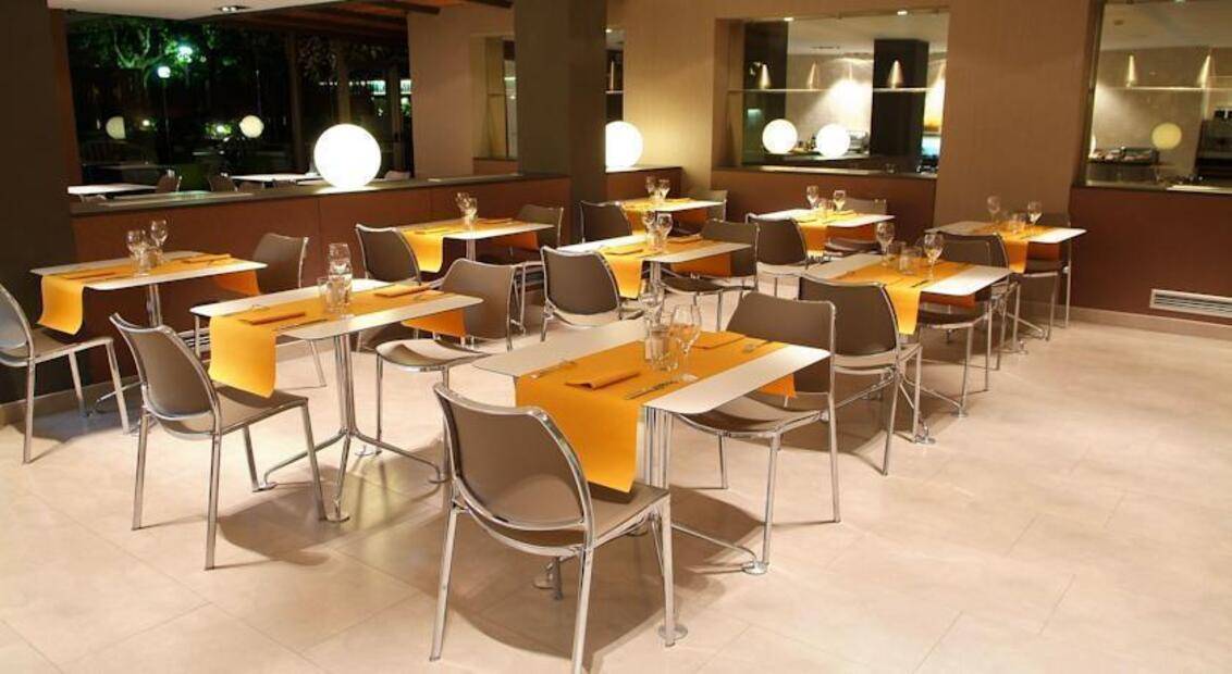 Magnolia Hotel (Adults Only 15+)