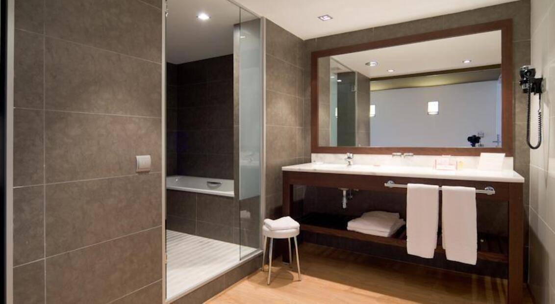 Magnolia Hotel (Adults Only 15+)