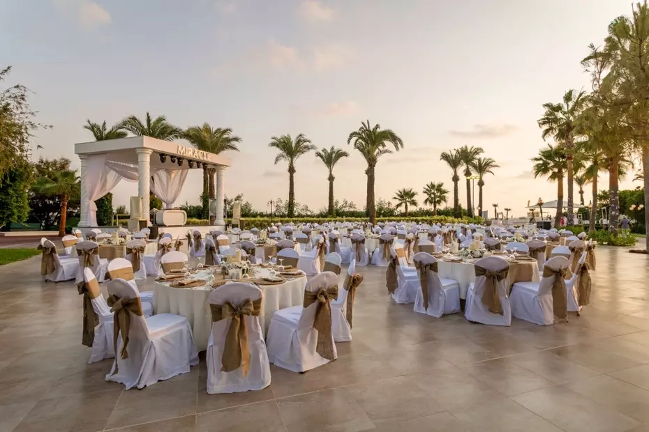 Miracle Resort Hotel