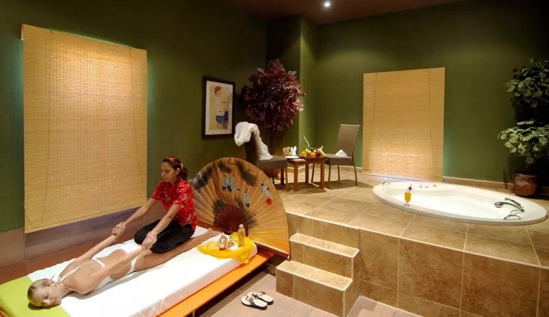 Miracle Resort Hotel