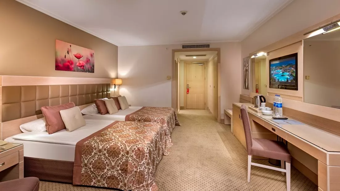 Miracle Resort Hotel