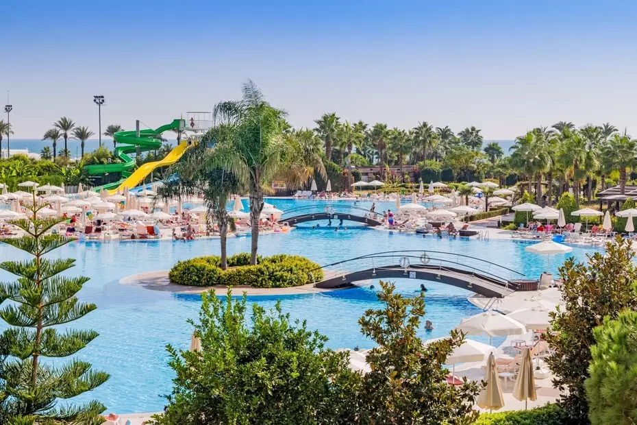 Miracle Resort Hotel