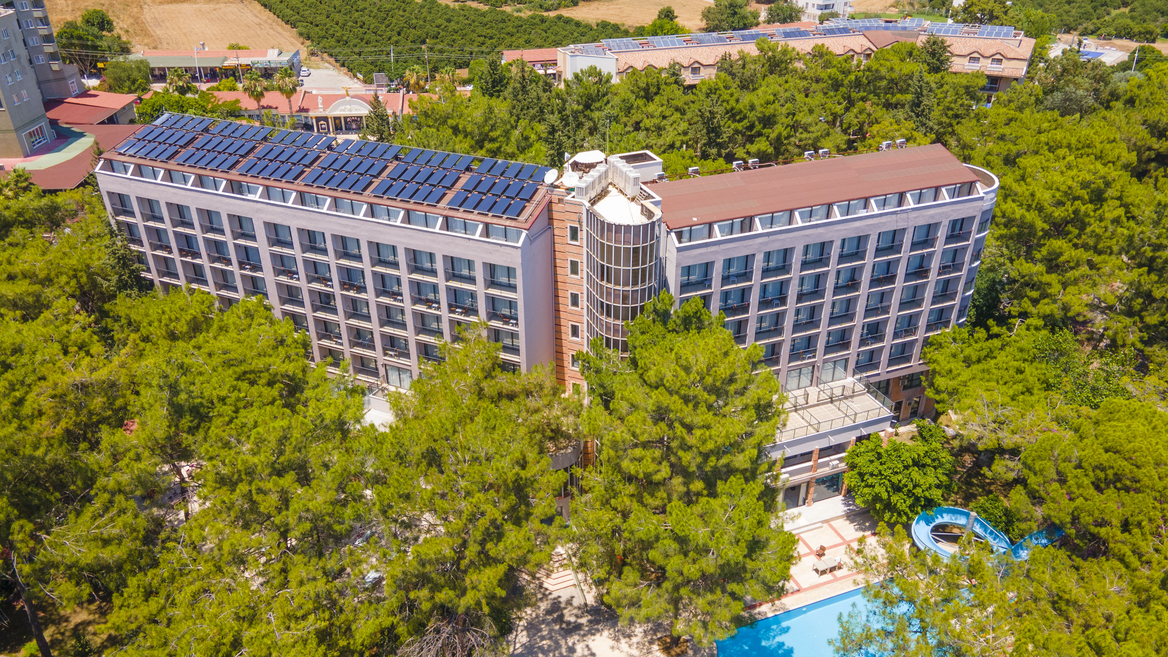 Armas Kaplan Paradise Hotel