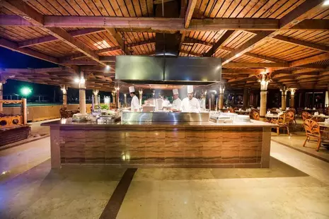 Pyramisa Beach Resort