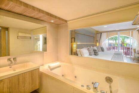 Phuket Graceland Resort&Spa