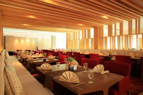 Phuket Graceland Resort&Spa