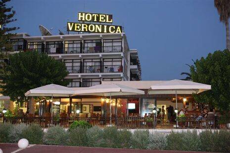 Veronica Hotel
