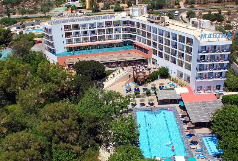 Marina Hotel