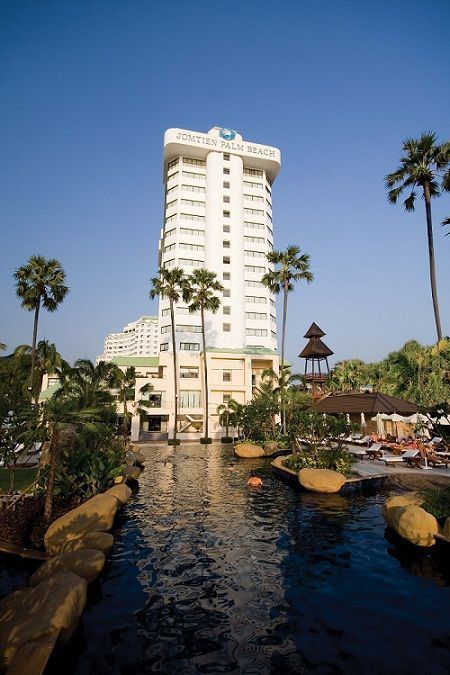 Jomtien Palm Beach Hotel