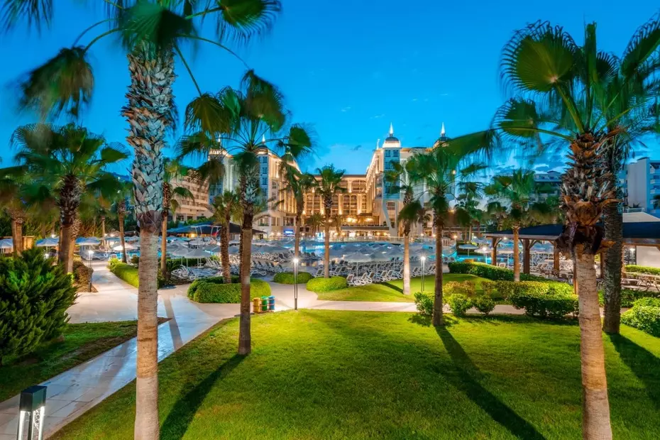 Kirman Sidera Luxury & Spa