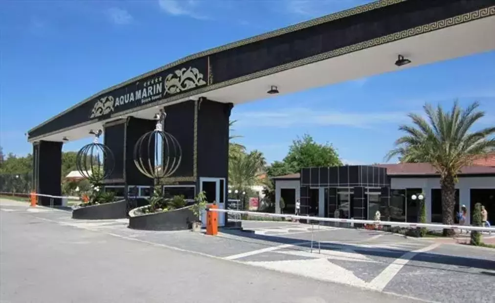 Club Aqua Marin Beach Resort