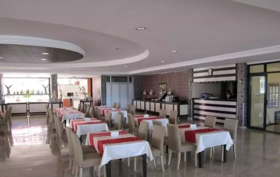 Club Aqua Marin Beach Resort