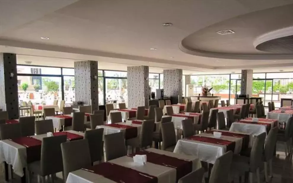 Club Aqua Marin Beach Resort