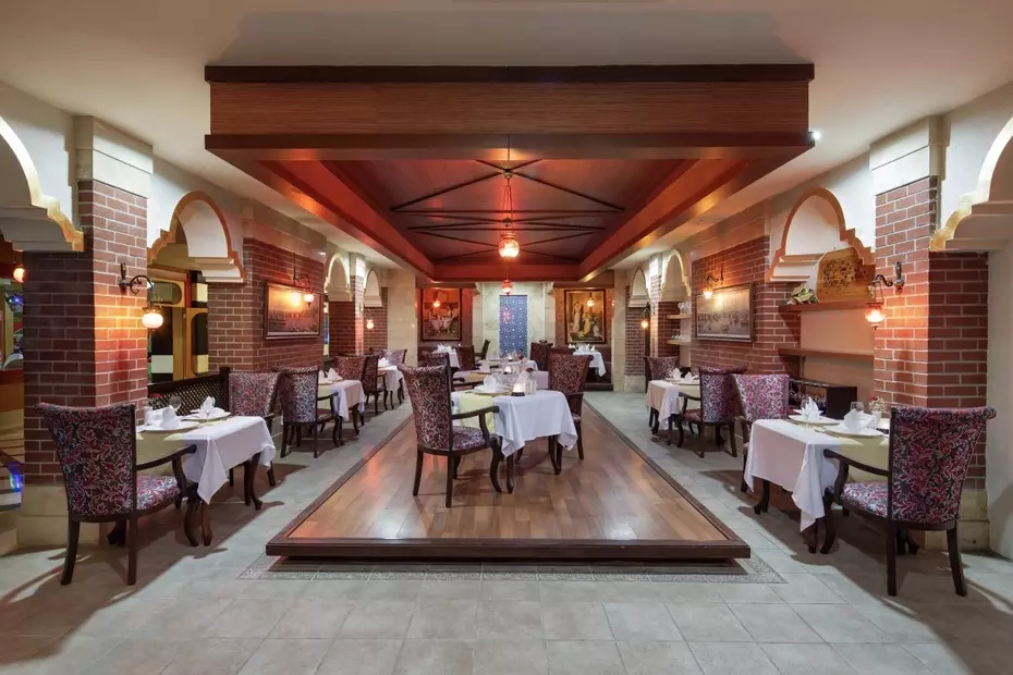 Crystal Family Resort & Spa