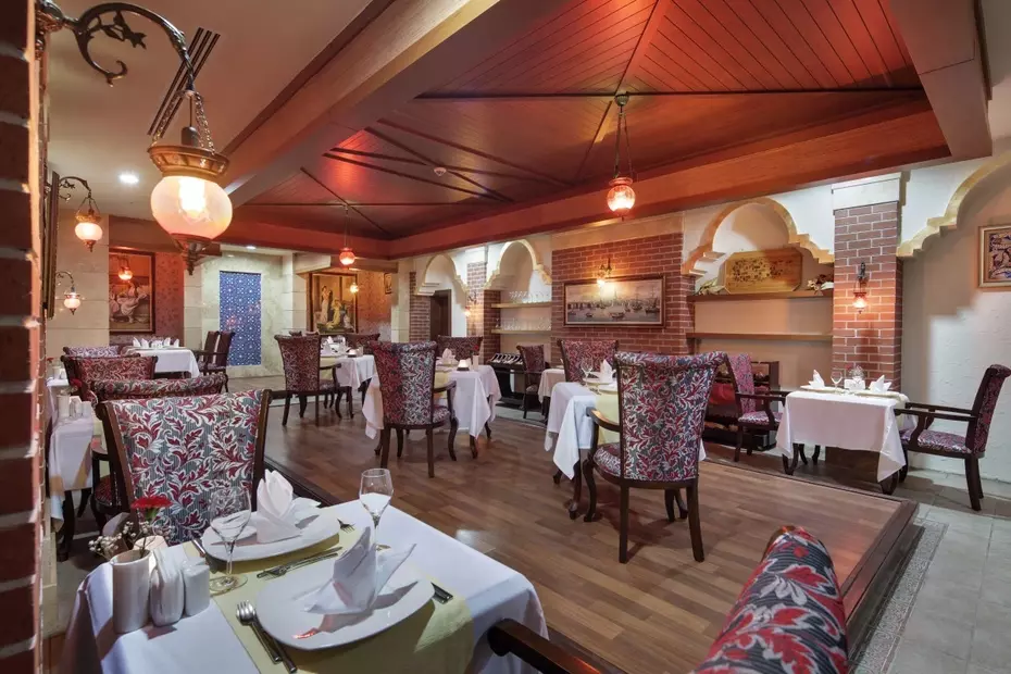 Crystal Family Resort & Spa