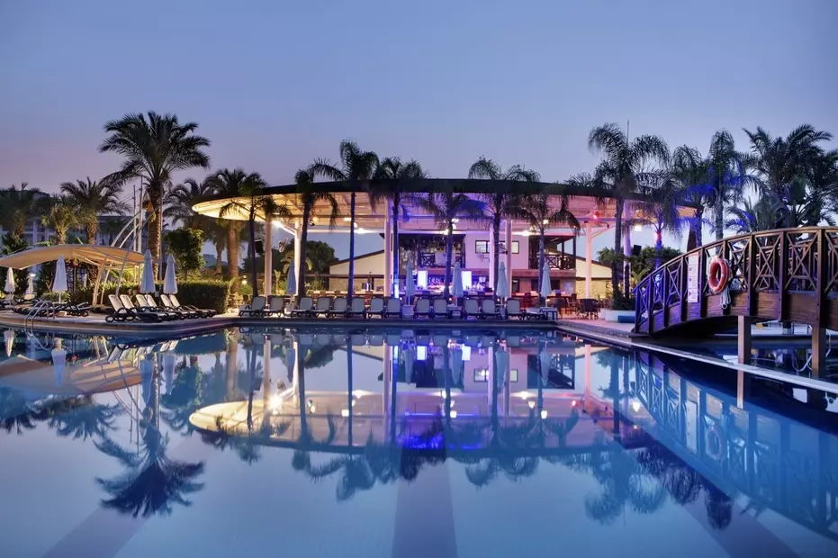 Crystal Family Resort & Spa
