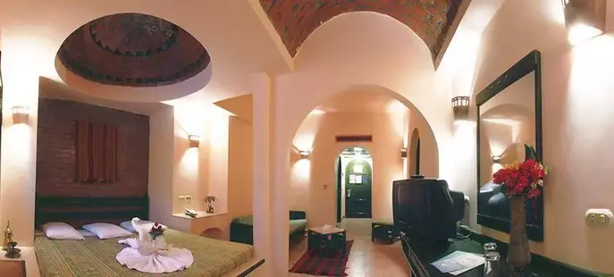 Amar Sina Hotel
