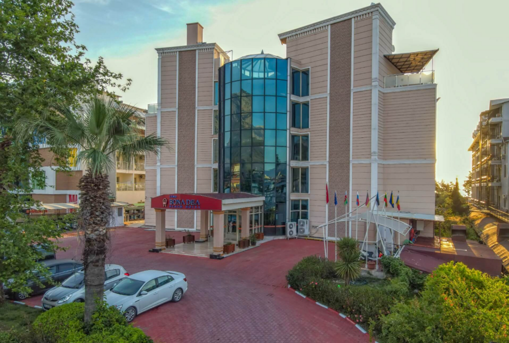 Lims Bona Dea Beach Hotel