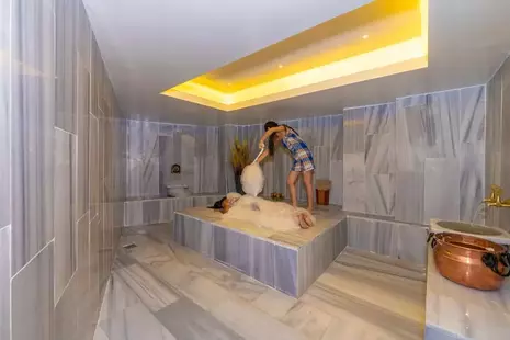 Euro Plaza Hotel