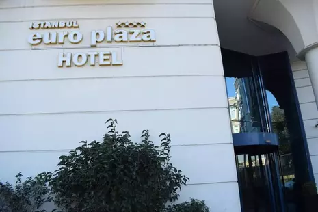 Euro Plaza Hotel