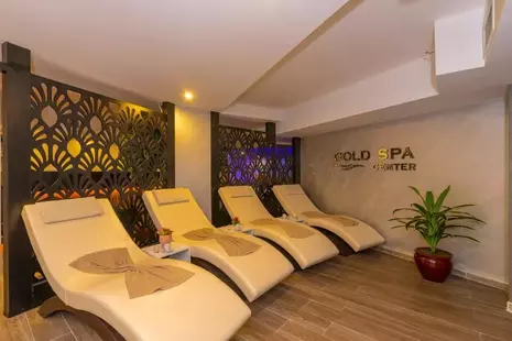 Euro Plaza Hotel