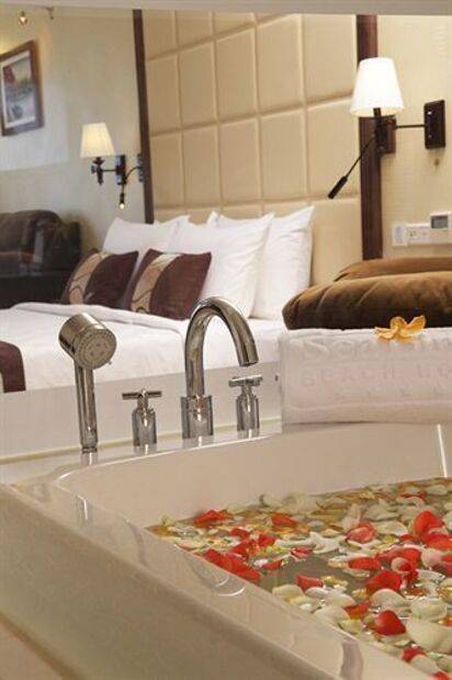 Sea Links Beach Hotel