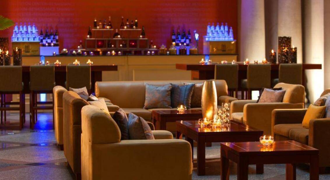 Renaissance Riverside Hotel