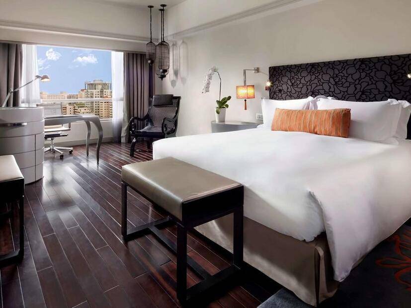 Sofitel Plaza Saigon
