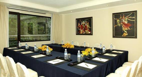 Caravelle Hotel