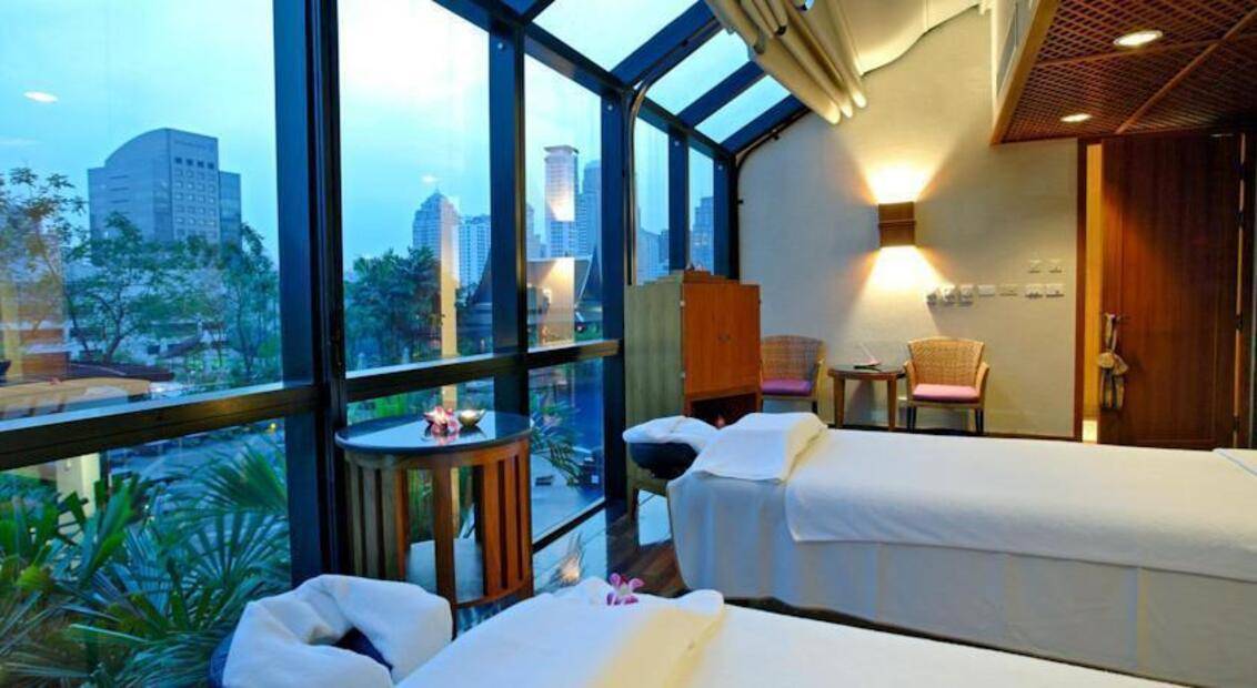 Plaza Athenee Bangkok A Royal Meridien Hotel