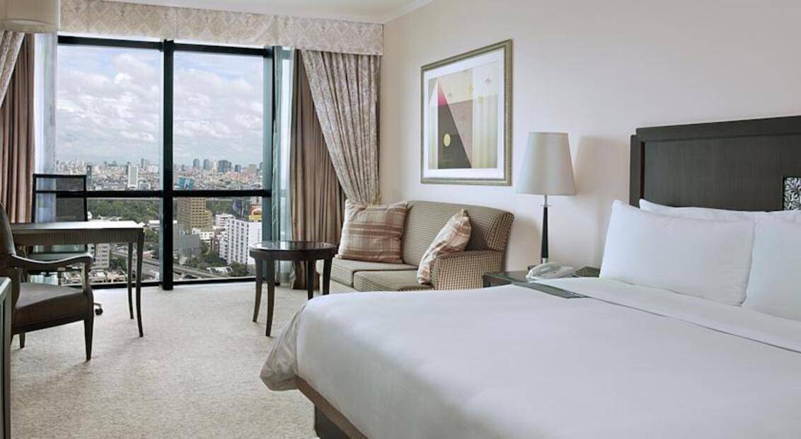 Plaza Athenee Bangkok A Royal Meridien Hotel