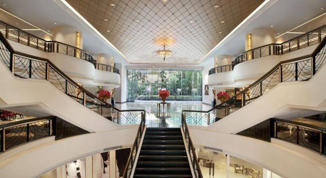 Plaza Athenee Bangkok A Royal Meridien Hotel