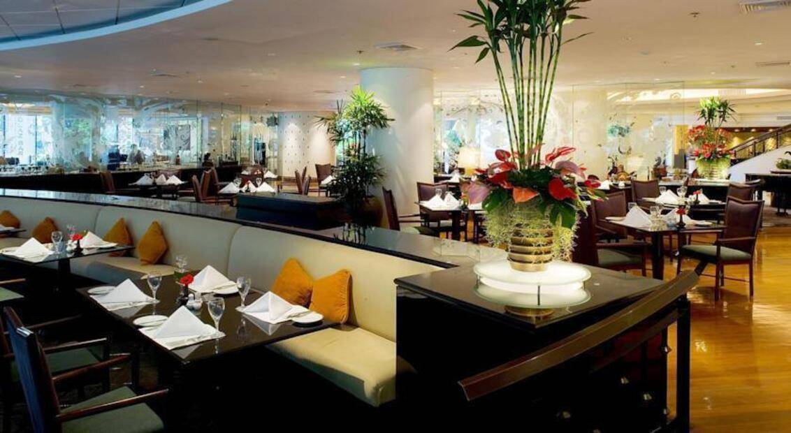 Plaza Athenee Bangkok A Royal Meridien Hotel