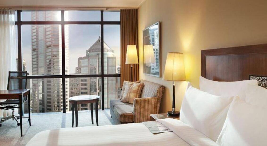 Plaza Athenee Bangkok A Royal Meridien Hotel
