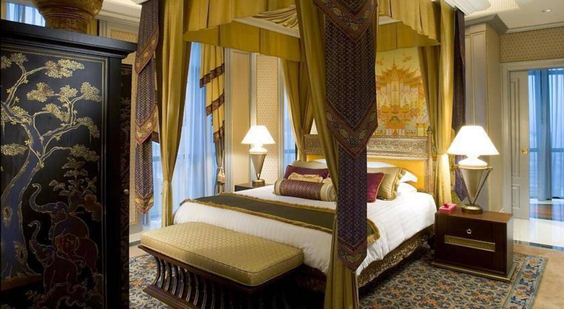 Plaza Athenee Bangkok A Royal Meridien Hotel